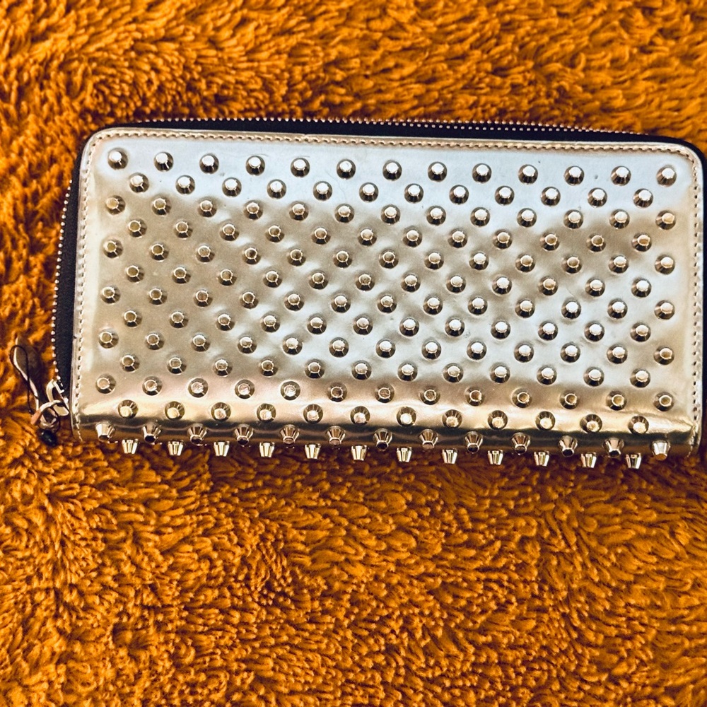 NWOT- Christian Louboutin Silver Studded zippered wallet